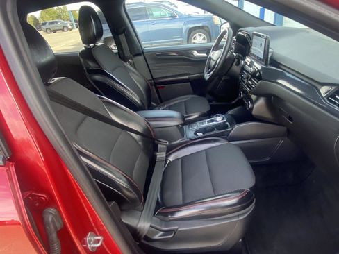 Used 2024 Ford Escape ST-Line image 18