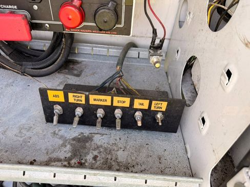 Used 2015 Chevrolet Silverado 3500 W/T image 15