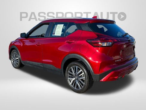 Used 2023 Nissan Kicks SV image 5