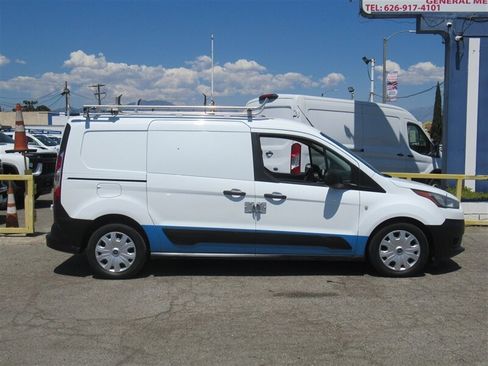 Used 2020 Ford Transit Connect XL image 2