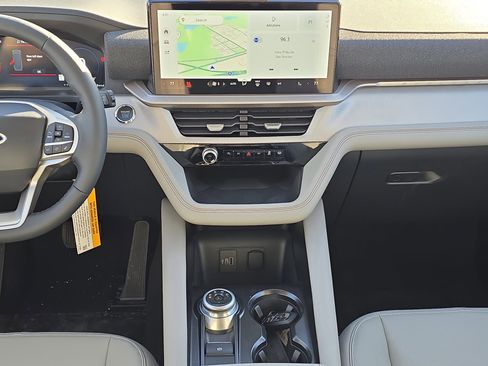 New 2026 Ford Explorer Active image 30