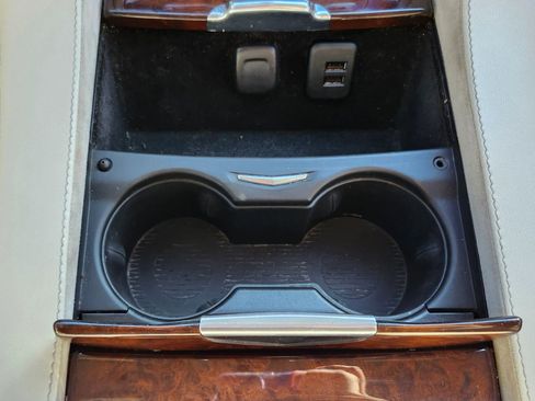 Used 2015 Cadillac Escalade Premium image 44