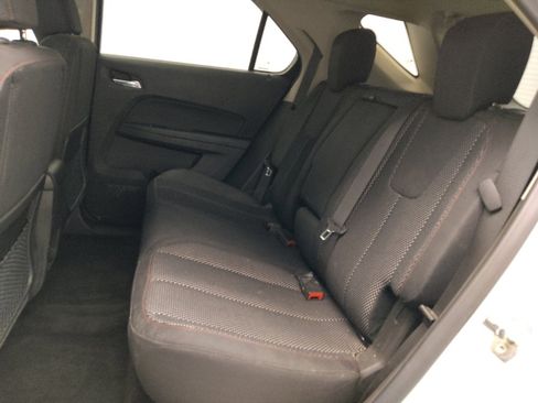 Used 2015 Chevrolet Equinox LT image 18
