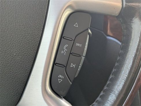 Used 2014 Cadillac Escalade Luxury image 31