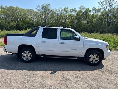 Used 2007 Chevrolet Avalanche LT w/ LT Preferred Equipment Group AWD/4WD image 11