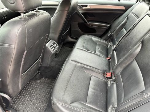 Used 2016 Volkswagen Golf S FWD image 18