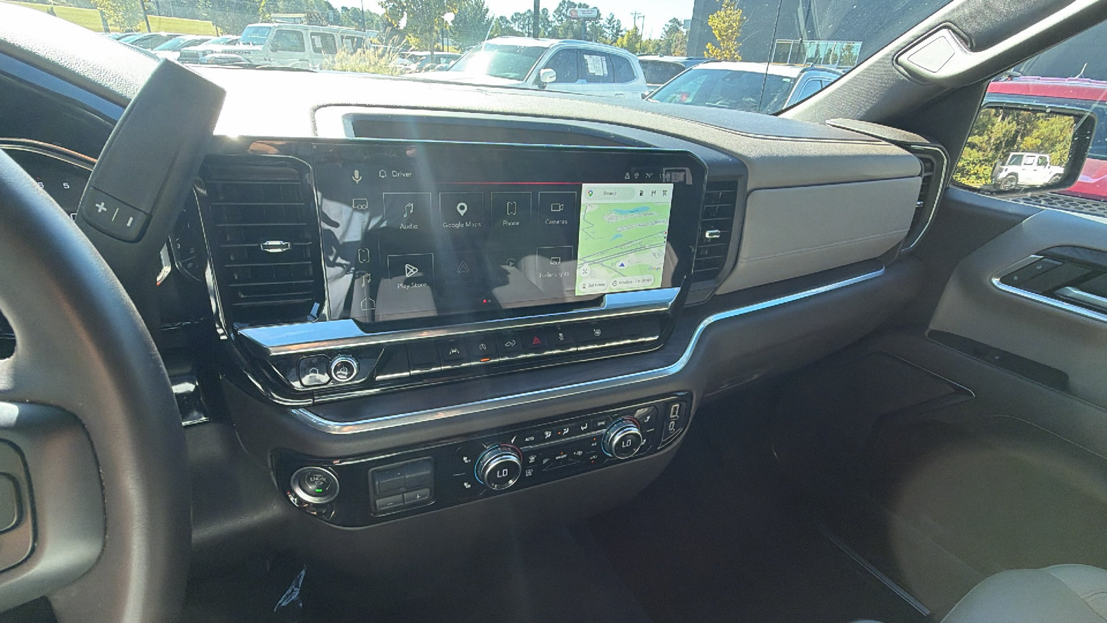 Used 2025 GMC Sierra 1500 SLT AWD/4WD image 32