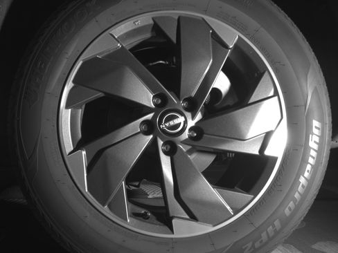 Used 2025 Nissan Rogue SV AWD/4WD image 14