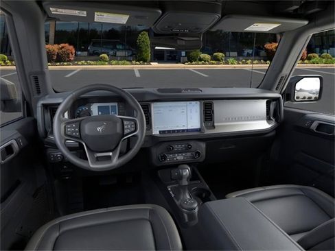 New 2025 Ford Bronco Outer Banks image 9