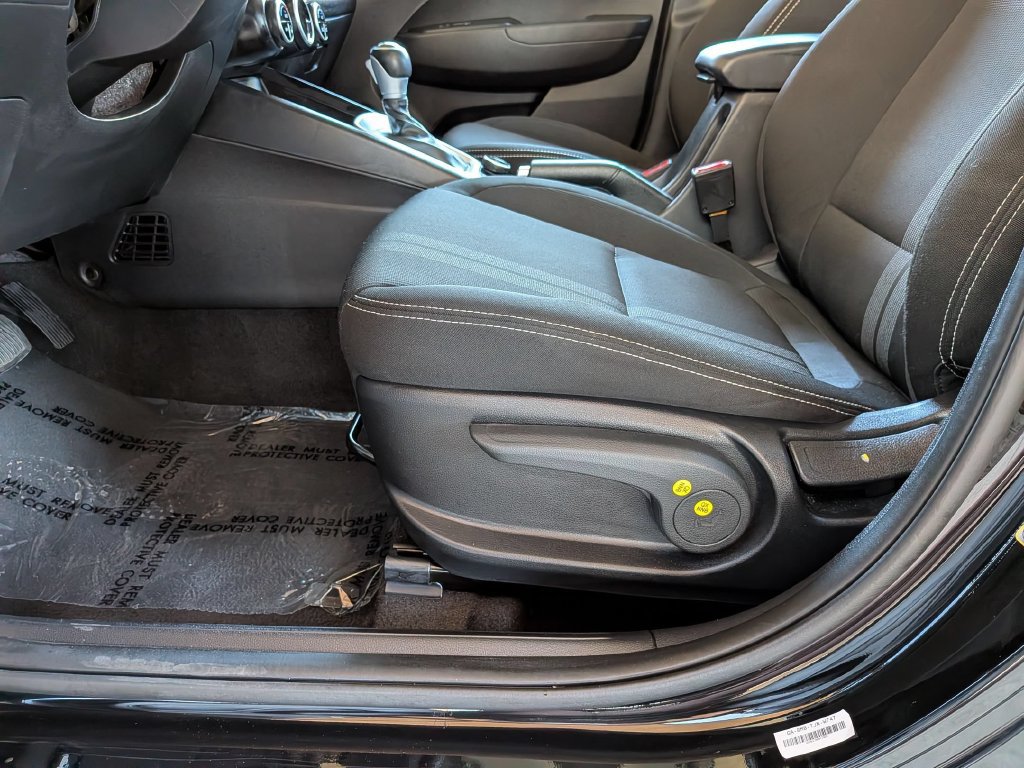 Used 2026 Hyundai Venue SEL FWD image 14