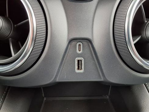 Used 2022 Chevrolet Blazer LT image 7