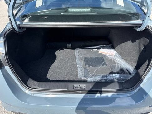 Certified 2025 Nissan Sentra SV w/ All-Weather Package FWD image 21