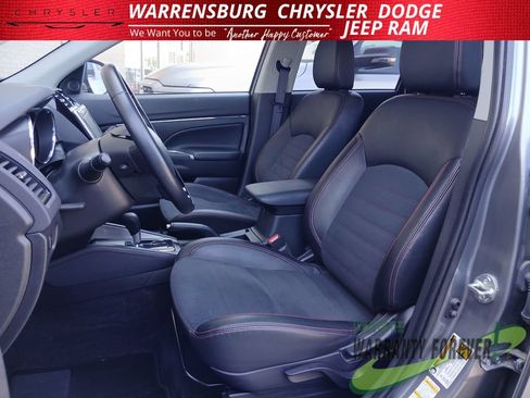 Used 2024 Mitsubishi Outlander Sport SE AWD/4WD image 13