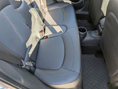 Used 2020 MINI Cooper 4-Door Hardtop image 24