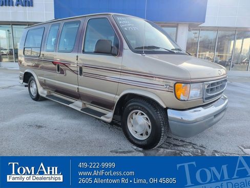 Used 1999 Ford E-150 and Econoline 150 image 1