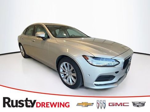 Used 2018 Volvo S90 T6 Momentum w/ Convenience Package image 1