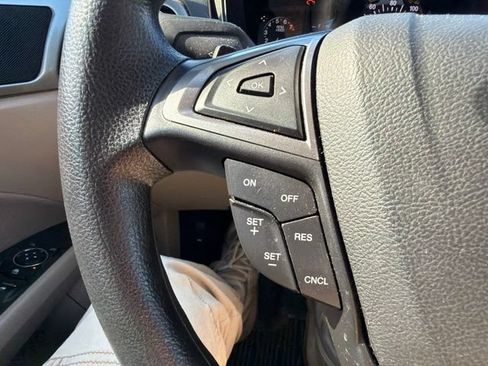 Used 2018 Ford Fusion SE w/ Fusion SE Technology Package FWD image 36