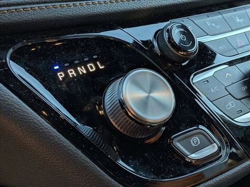 Used 2022 Chrysler Pacifica Pinnacle image 12