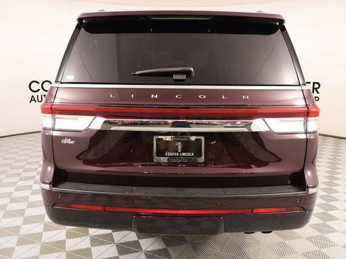 Used 2023 Lincoln Navigator Reserve AWD/4WD image 23