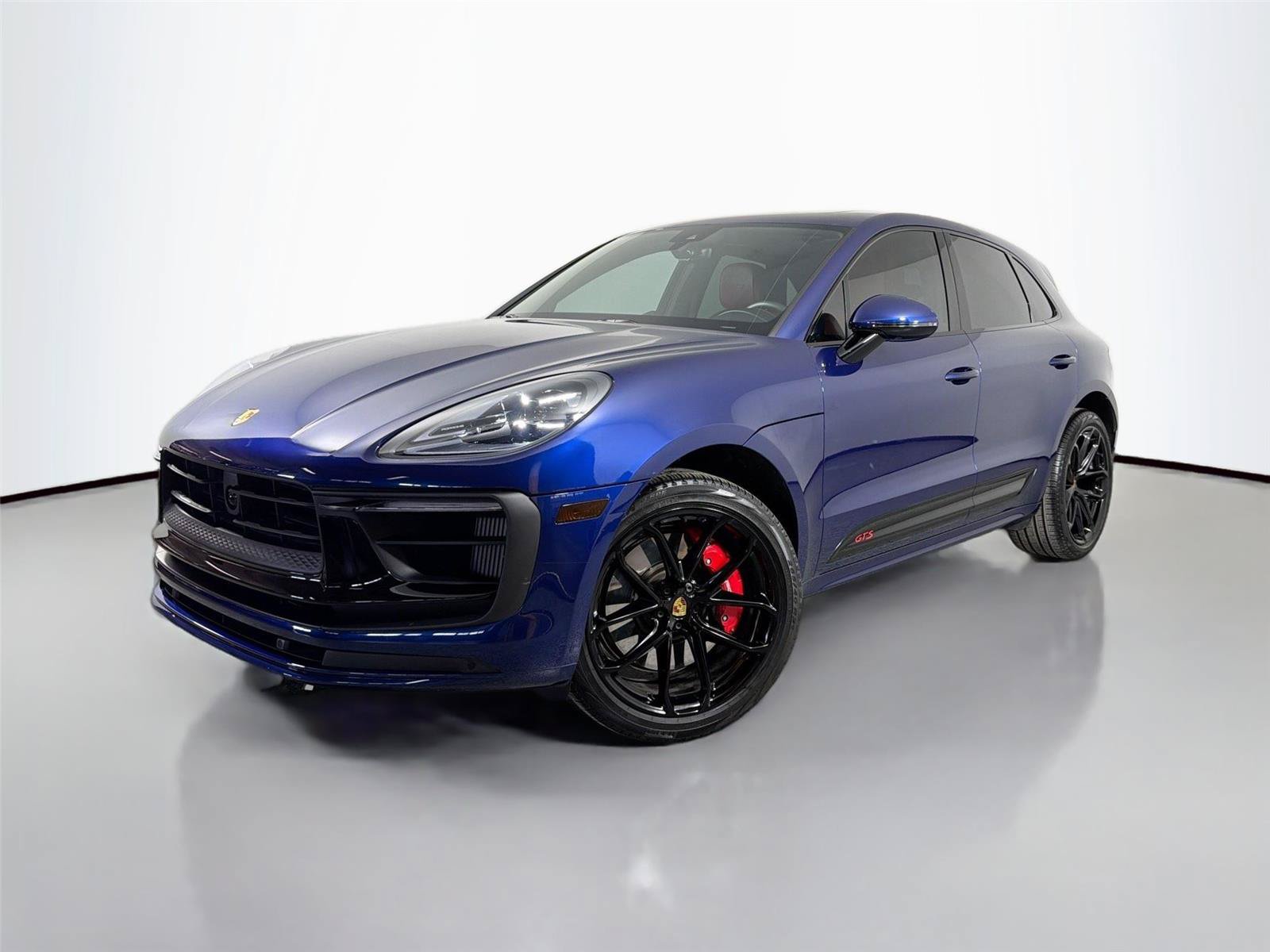 Certified 2023 Porsche Macan GTS AWD/4WD image 1