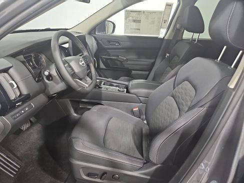 New 2026 Nissan Pathfinder SV AWD/4WD image 9