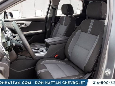 Used 2025 Chevrolet Blazer LT AWD/4WD image 12