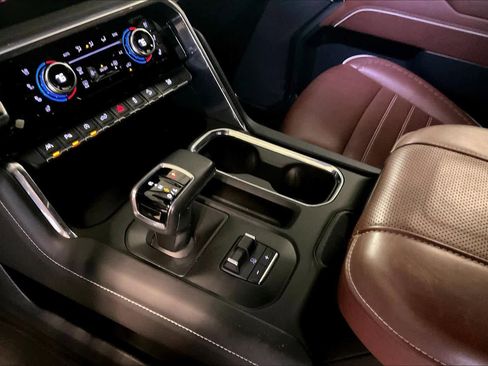 Used 2023 GMC Sierra 1500 Denali Ultimate AWD/4WD image 15
