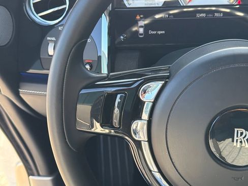 Used 2016 Rolls-Royce Wraith RWD image 20