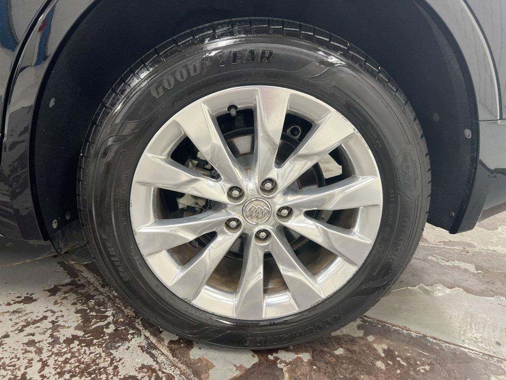 Used 2017 Buick Envision Essence FWD image 27