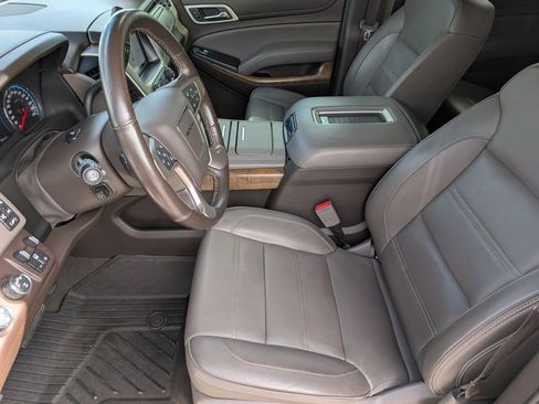 Used 2019 GMC Yukon Denali w/ Denali Ultimate Package AWD/4WD image 14