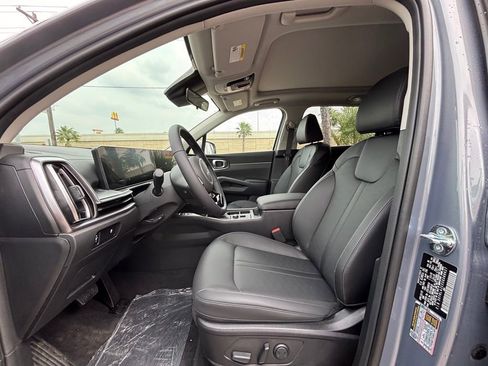 New 2025 Kia Sorento S w/ Panoramic Sunroof Package FWD image 15