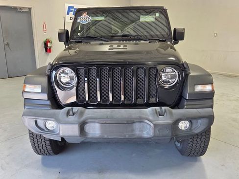 Used 2021 Jeep Wrangler Unlimited Sport AWD/4WD image 2