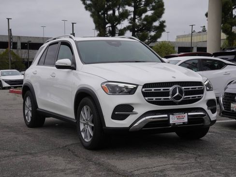Used 2024 Mercedes-Benz GLE 450e 4MATIC image 26
