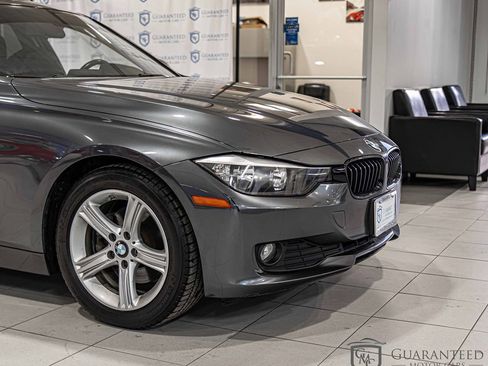 Used 2014 BMW 320i xDrive Sedan image 3