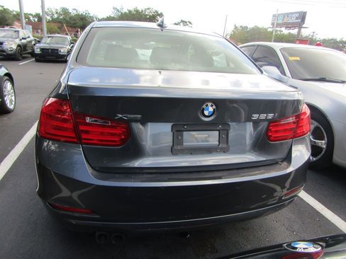 Used 2013 BMW 328i xDrive Sedan image 3