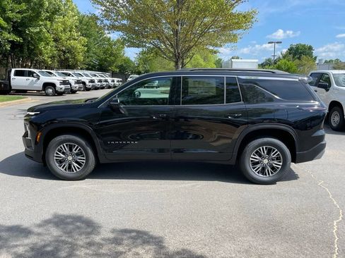 New 2026 Chevrolet Traverse LT FWD image 4