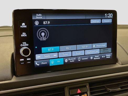Used 2025 Honda Pilot EX-L image 21