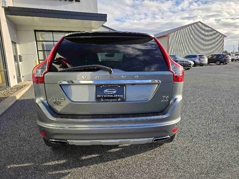 Used 2017 Volvo XC60 T6 Inscription w/ Preferred Option Package image 4