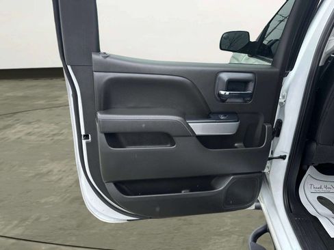 Used 2018 Chevrolet Silverado 1500 LTZ Z71 w/ Redline Edition AWD/4WD image 12