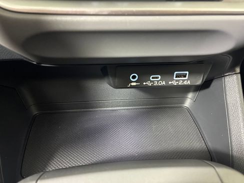 Used 2025 Subaru Crosstrek 2.0i Premium image 22