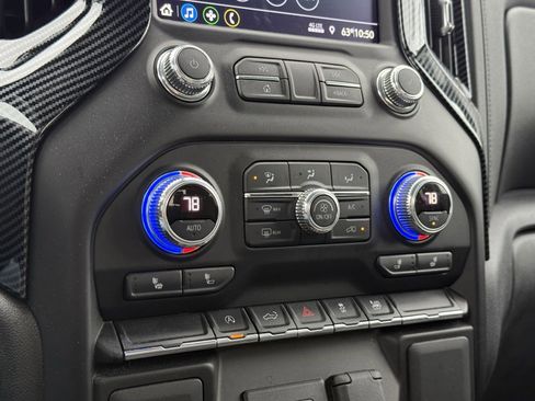 Used 2021 GMC Sierra 1500 SLE image 19