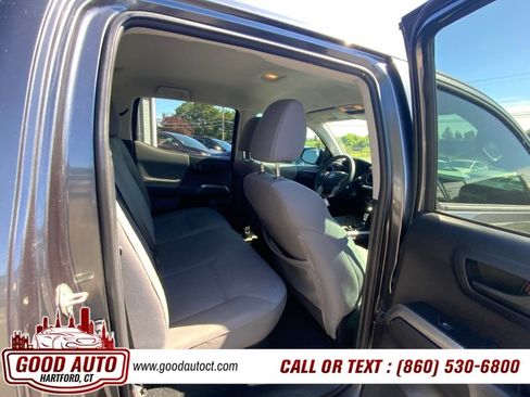 Used 2020 Toyota Tacoma SR5 AWD/4WD image 17