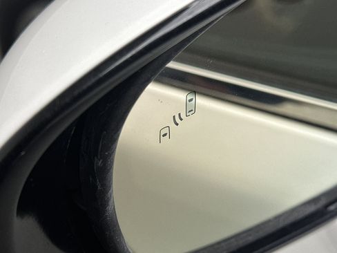 Used 2014 Lexus LS 460 AWD w/ Comfort Package image 6