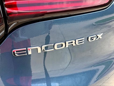 Used 2025 Buick Encore GX Sport Touring w/ Advanced Technology Package image 15