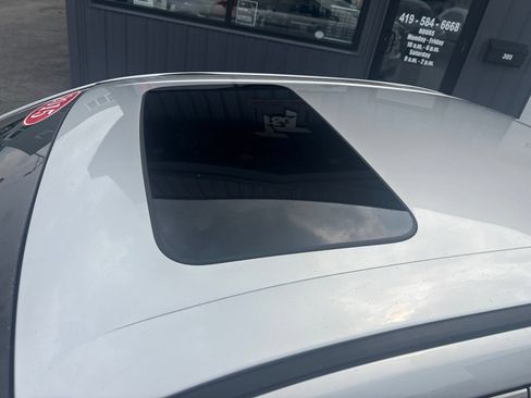 Used 2015 Ford Taurus Limited FWD image 11