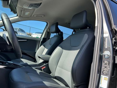 Used 2024 Kia Niro Wind FWD image 16