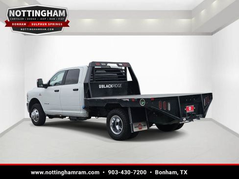 Used 2024 RAM 3500 SLT w/ Quick Order Package 2YG SLT AWD/4WD image 4