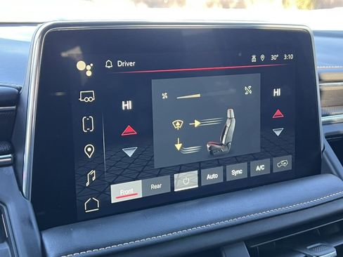 Used 2023 GMC Yukon XL AT4 image 26