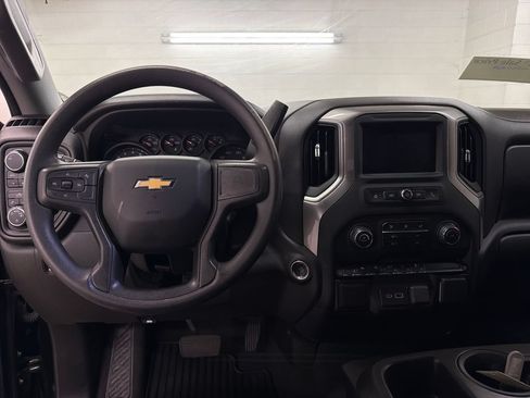 Used 2024 Chevrolet Silverado 1500 Custom AWD/4WD image 9
