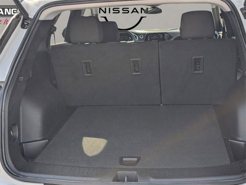 Used 2022 Chevrolet Blazer LT image 12